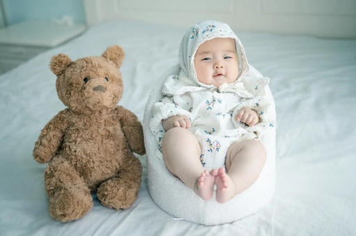 泗阳宝宝吃不饱母乳的症状